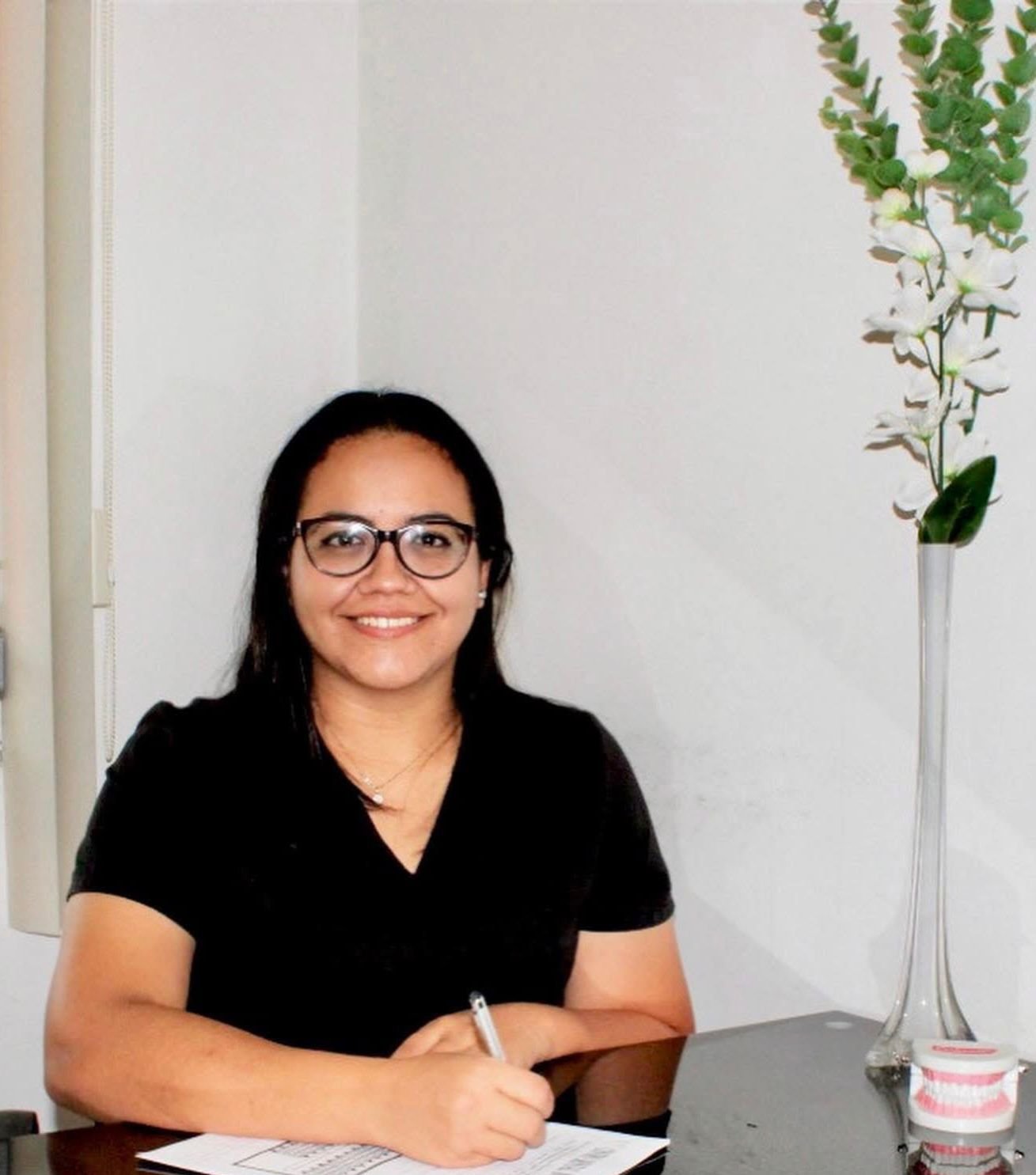 KARINA PAOLA GALEANO FLORES